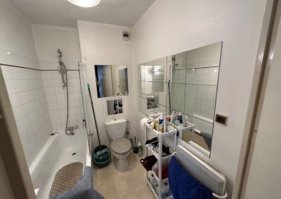 salle de bain peint