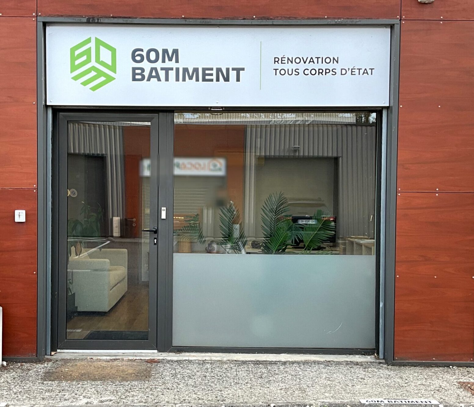 locaux 60M bâtiment